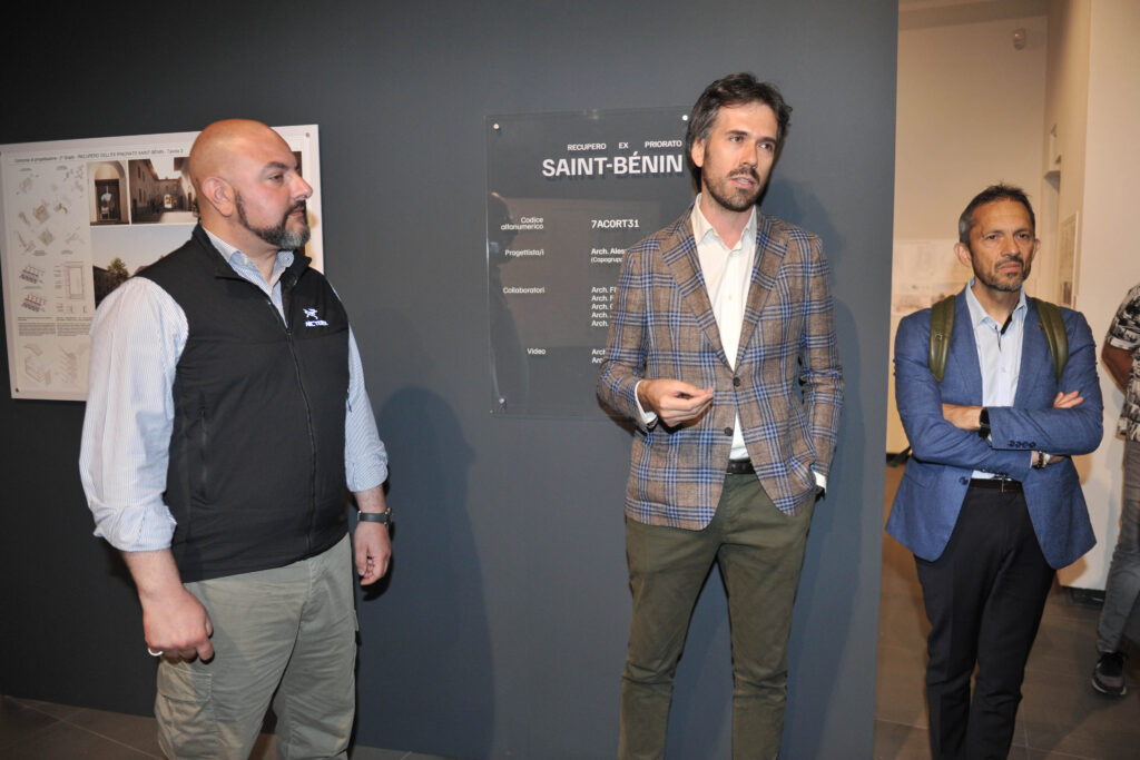 Php Inaugurazione della mostra Concorso progettazione Saint-Bénin