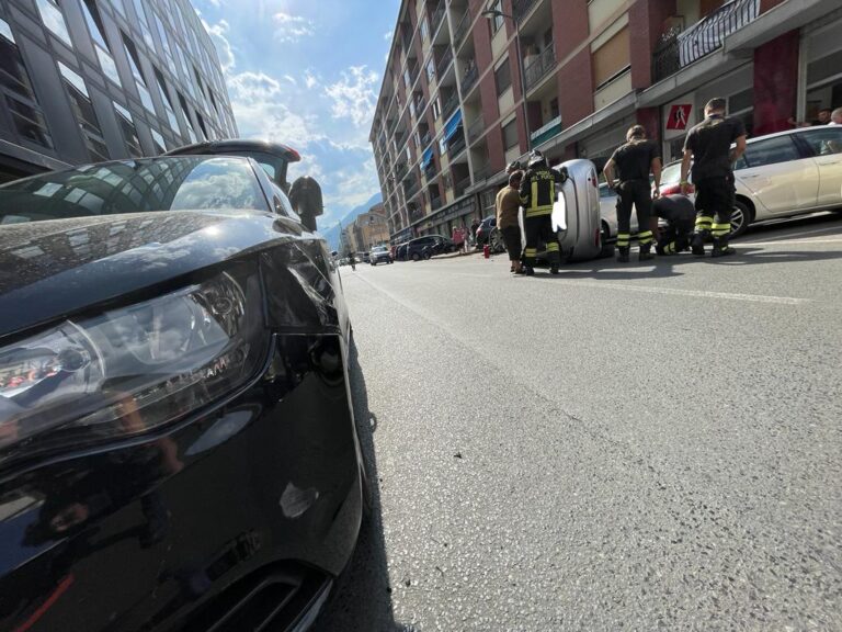Incidente stradale in via Chambéry
