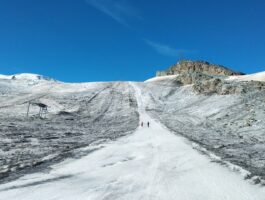 Clima: un sorvolo straordinario per monitorare i ghiacciai valdostani