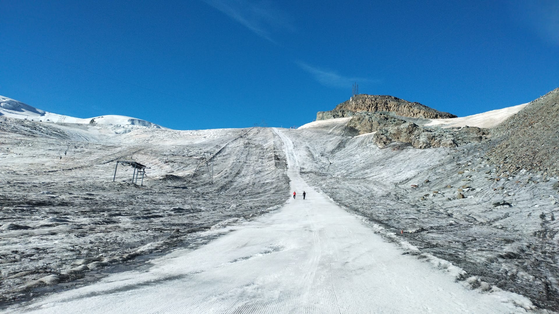 Clima: un sorvolo straordinario per monitorare i ghiacciai valdostani