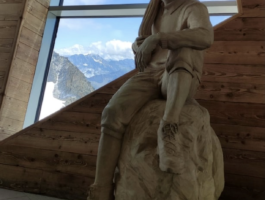 Esploratori di Legno a Skyway Monte Bianco