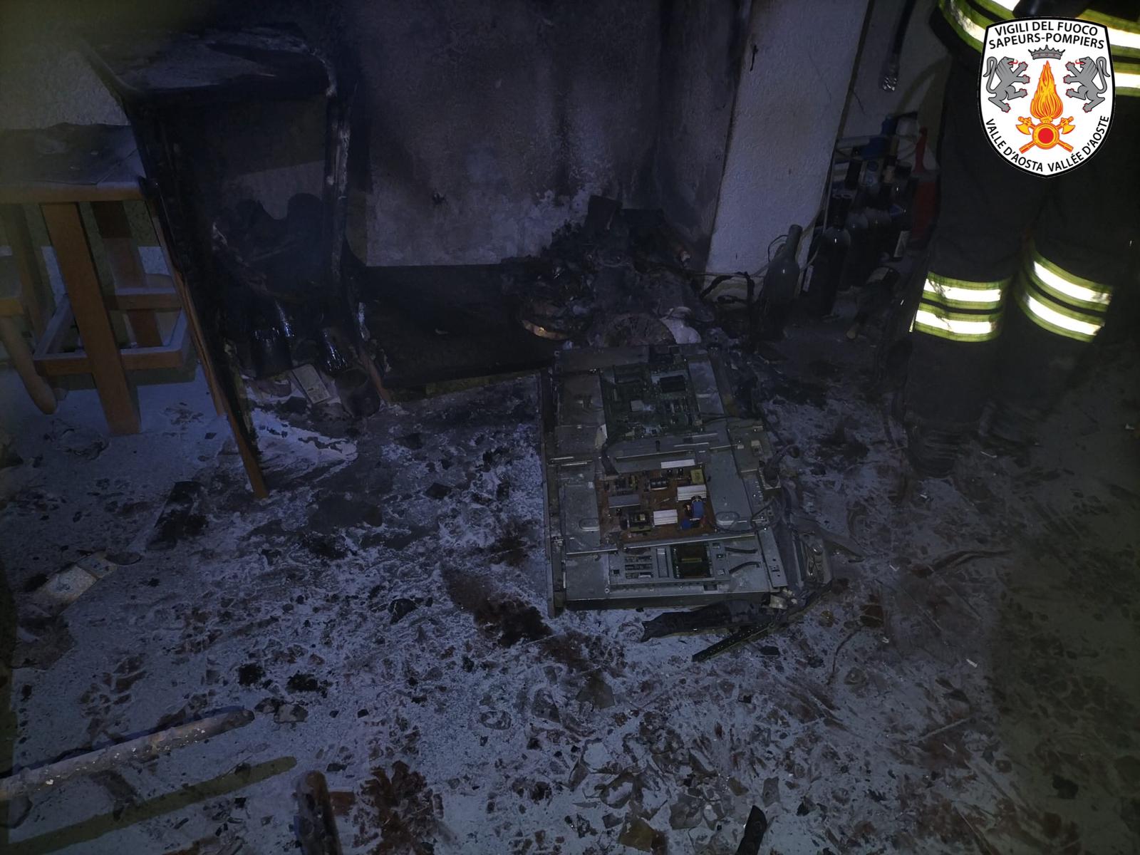 Saint-Christophe: abitazione in fiamme