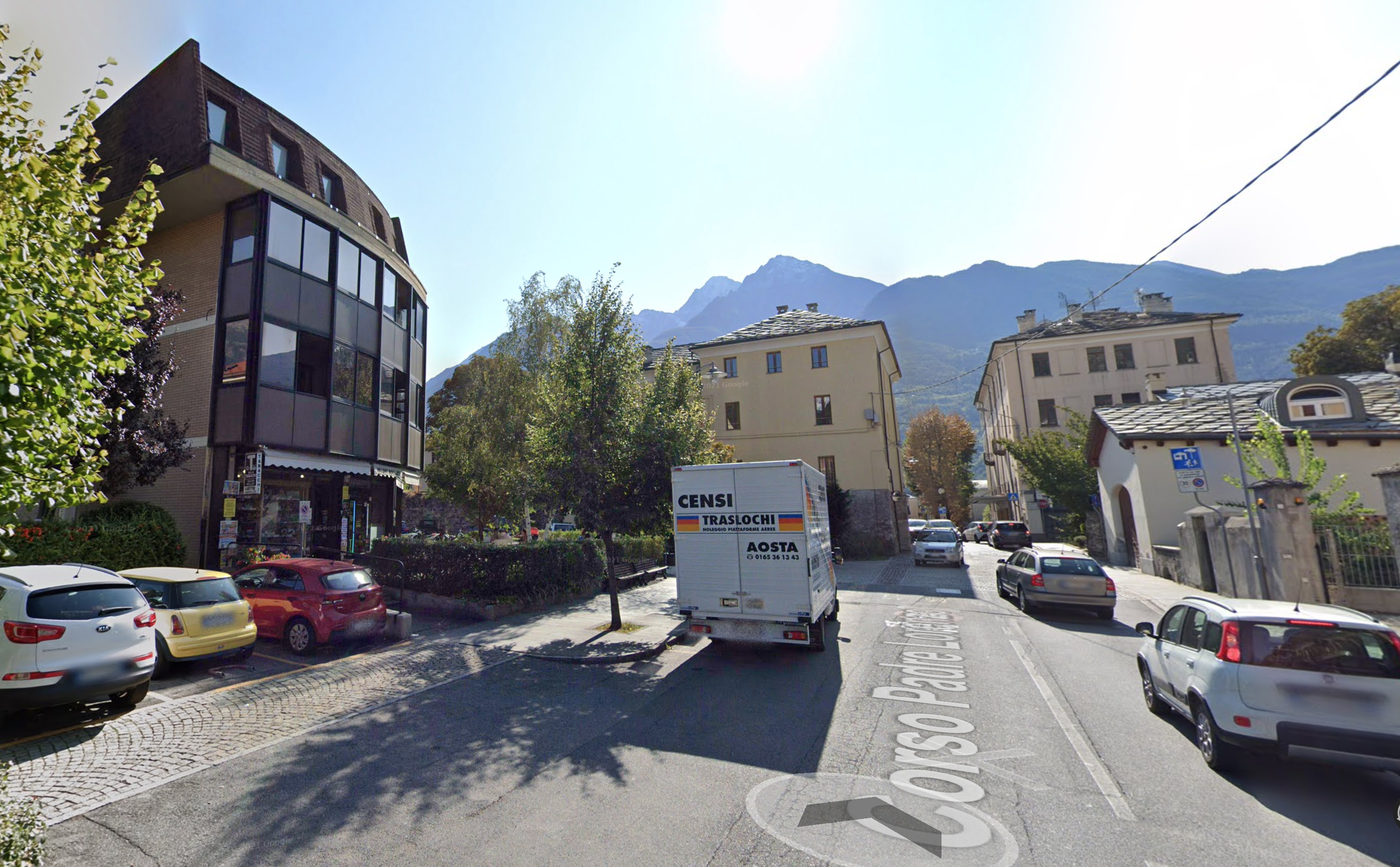 Aggressione in via Guido Rey