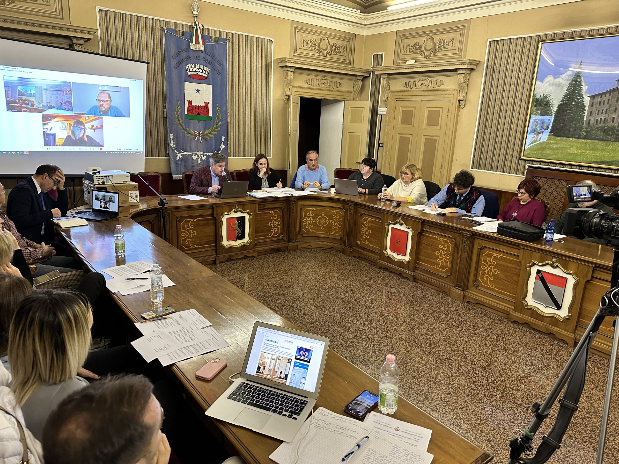 Consiglio comunale a Châtillon il 17 novembre 2022
