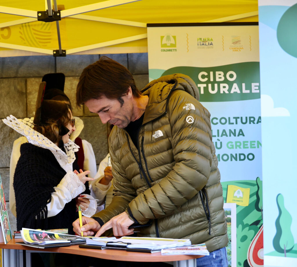 Coldiretti: una petizione contro il cibo sintetico