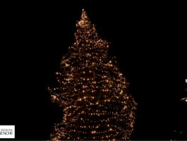Breuil-Cervinia accende l\'albero di Natale