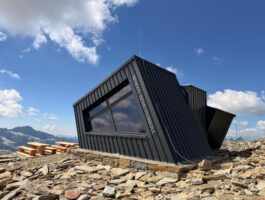 Nuovo bivacco Passera a Gressoney-La-Trinité