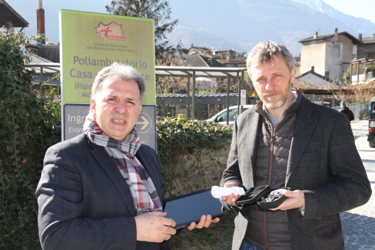Saint-Vincent dona all'Usl un ecografo portatile