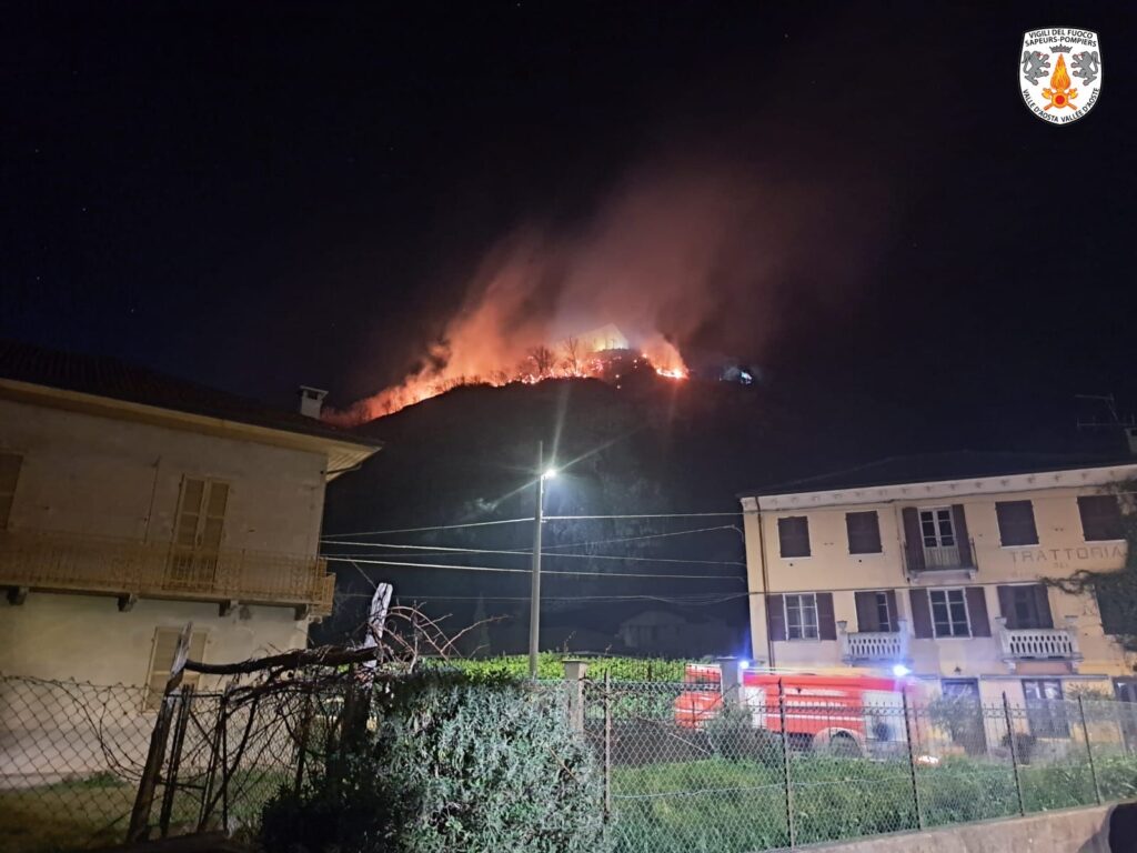Incendio boschivo Pont-Saint-Martin Carema
