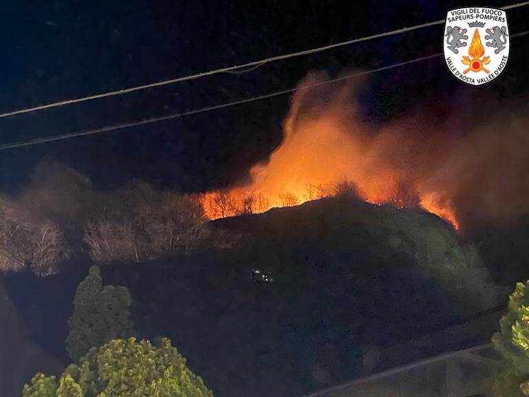 Incendio boschivo Pont-Saint-Martin Carema