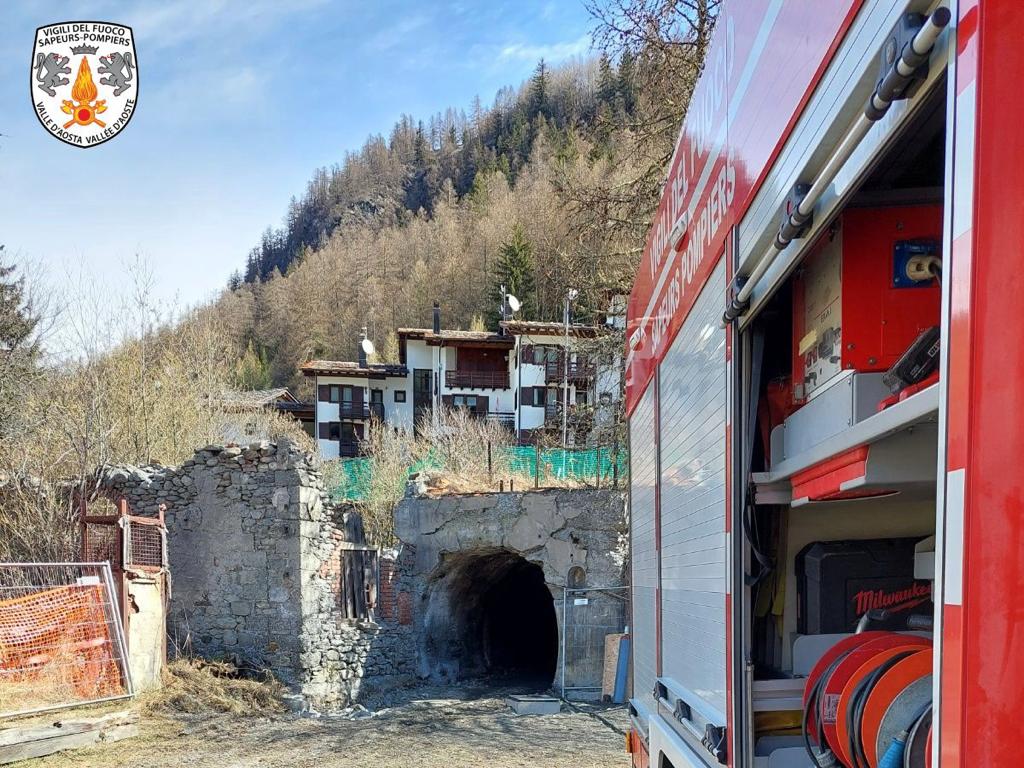 La Thuile: incendio nelle vecchie miniere