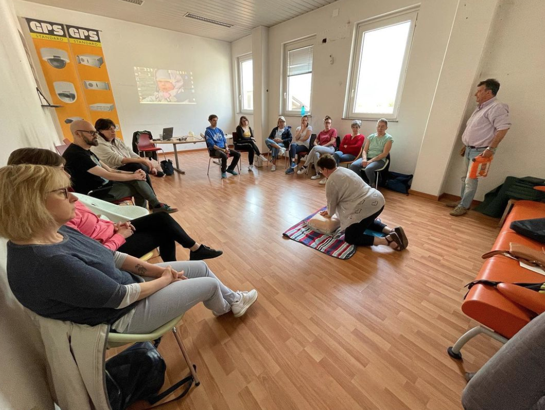 Arnad: 30 cittadini formati al corso DAE