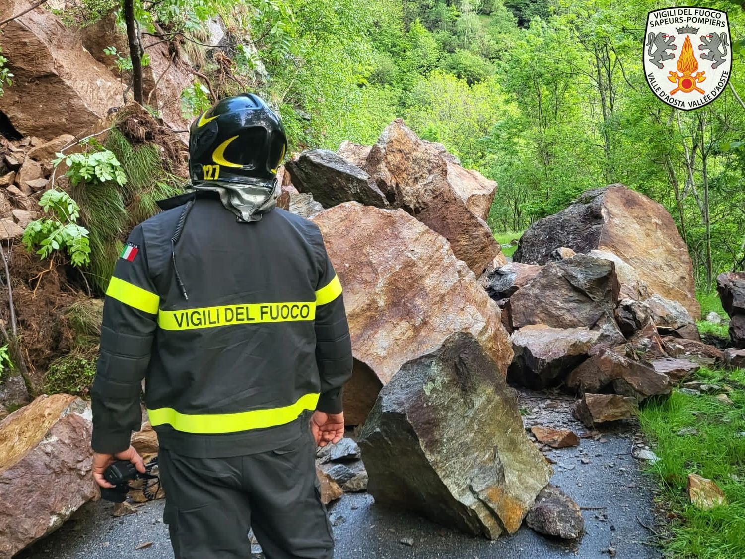 Frana a Ivery: chiusa la strada