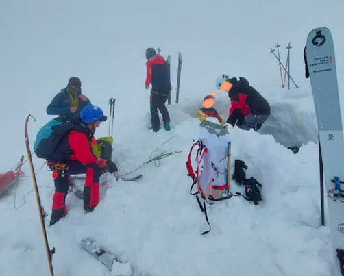 Scialpinista infortunata recuperata sulla Punta Giordani