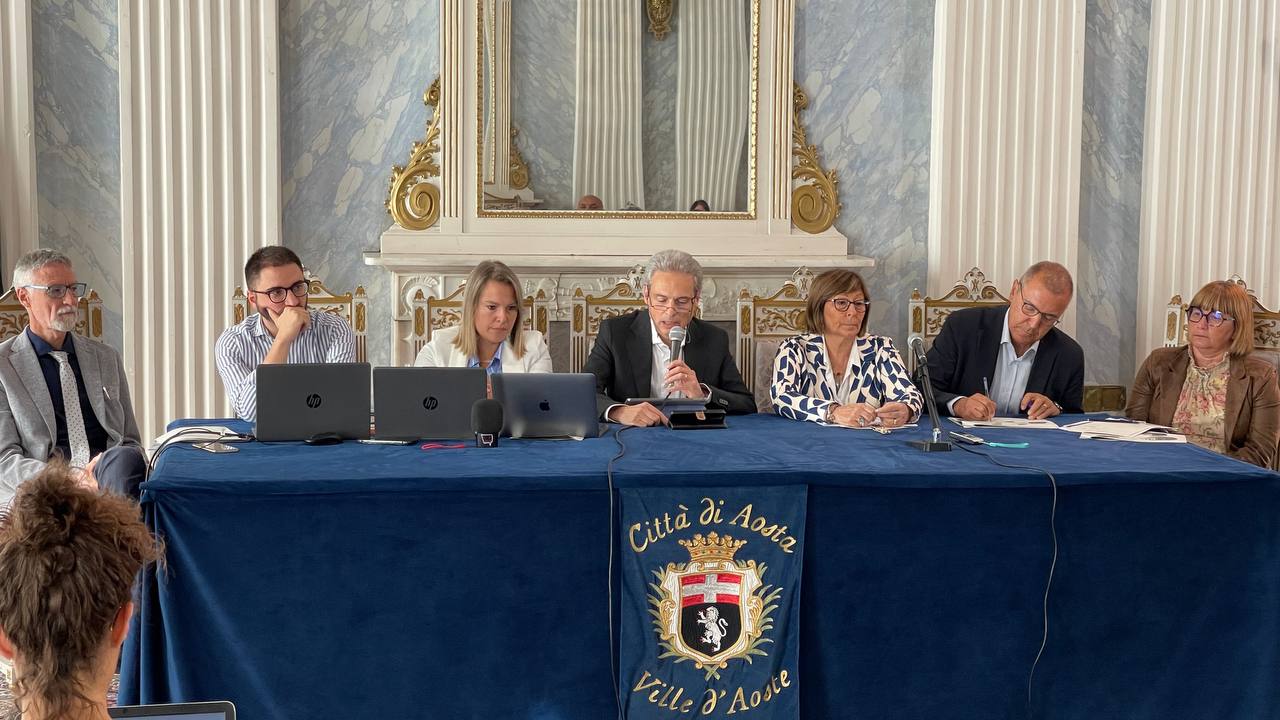 Il Bilancio di metà mandato del Comune di Aosta