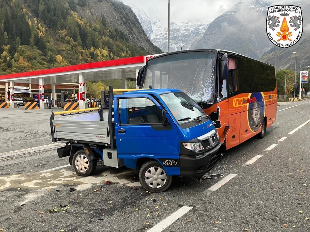 Courmayeur: incidente stradale ad Entrèves