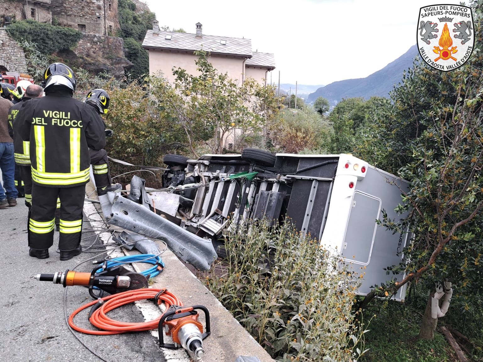 Pont-Saint-Martin: camper fuori strada