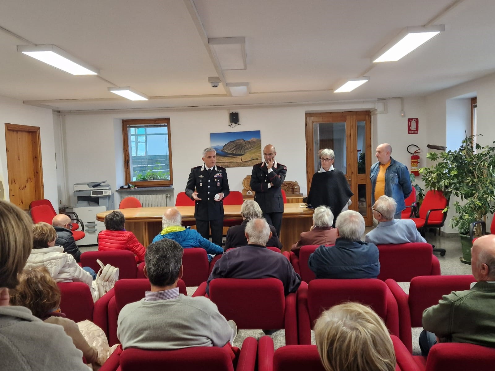 Prevenzione e contrasto delle truffe: i Carabinieri incontrano gli anziani