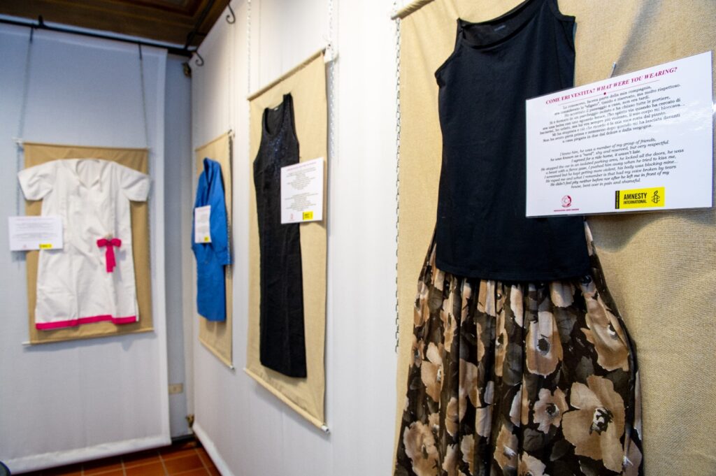 valle-daosta-pont-saint-martin-mostra-comeri-vestita