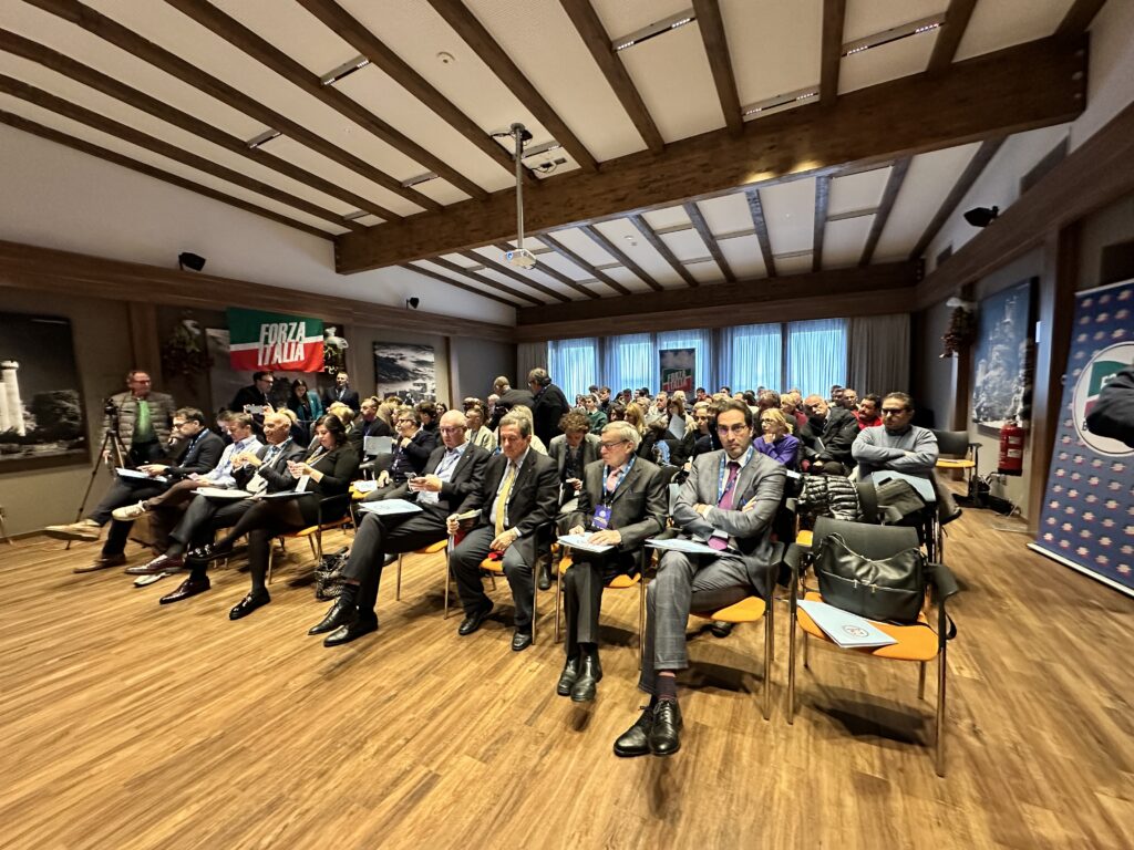 Congresso Forza Italia Pubblico