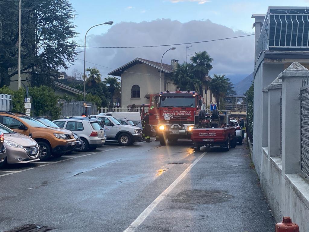 In fiamme un camino a Pont-Saint-Martin