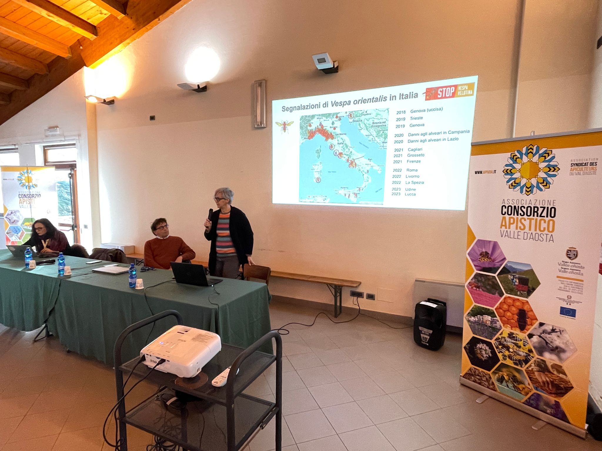 Un convegno sulla protezione del patrimonio apistico