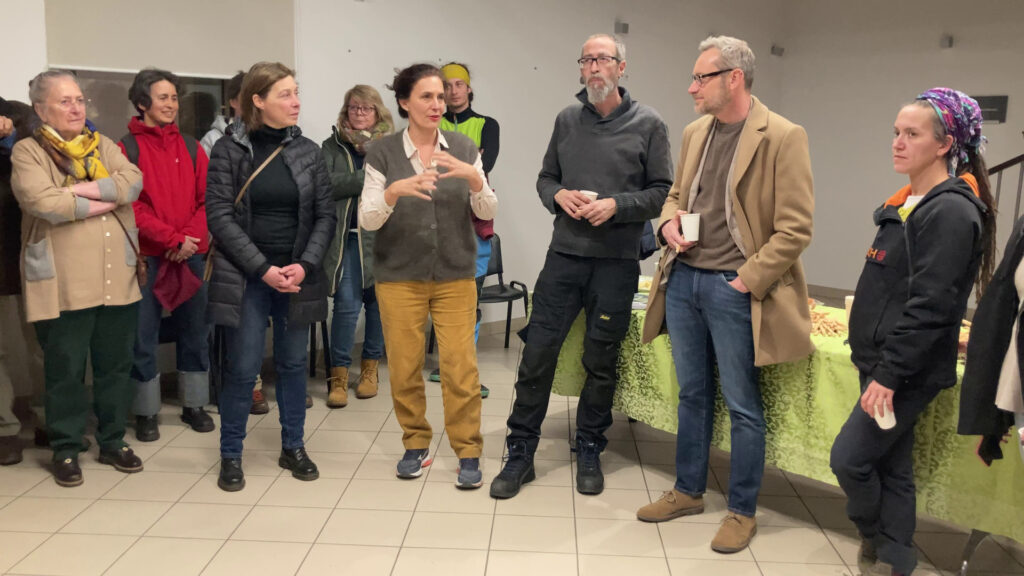 un momento della presentazione di insoliti jeune création