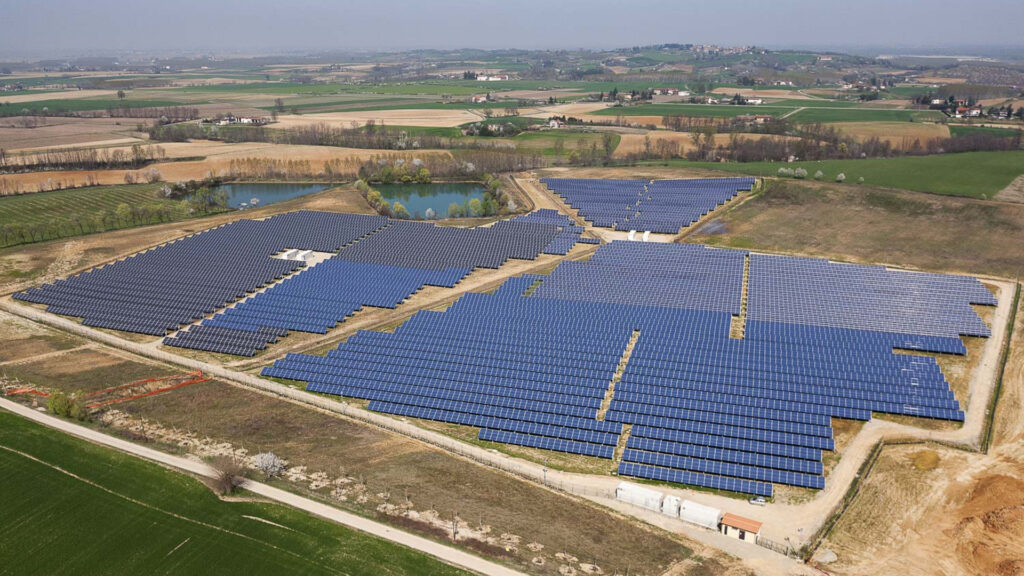 L'impianto fotovoltaico di Cva a Valenza Fornace, in provincia di Alessandria (foto @Cva)