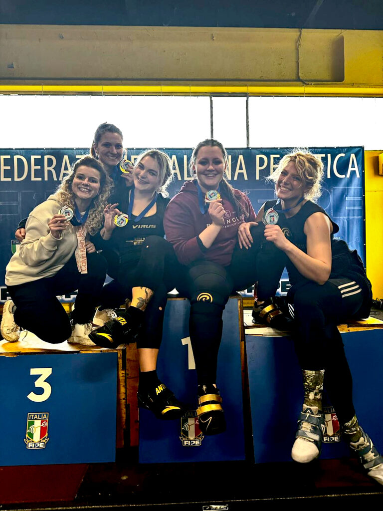 5 medaglie alle qualificazioni per i Campionati italiani assoluti di pesistica