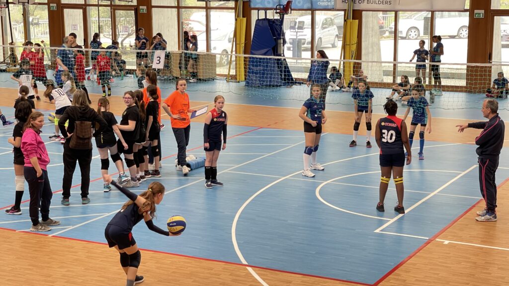 domenica di pallavolo under 12 a Chatillon