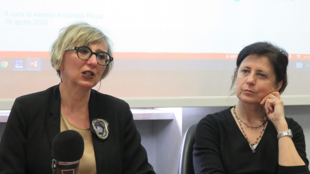 Anna Castiglion, presidente del Cug dell'Azienda Usl della Valle d'Aosta e Alessia Rossi, docente di psicologia delle organizzazioni all'Università di Genova