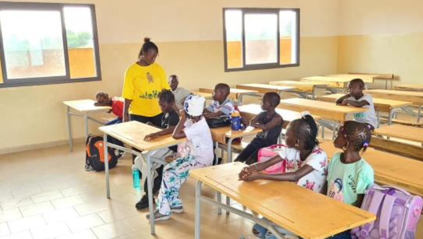 Una classe di scuola primaria al complesso scolastico Manuela