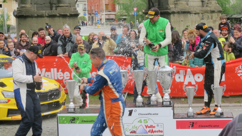 La festa sul podio del 45° Rally Valle d'Aosta
