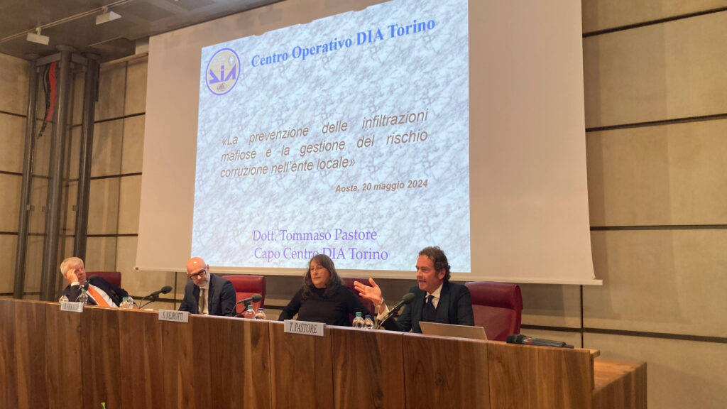Paolo Giacomazzo, Roberto Gerardi, Silvia Neirotti e Tommaso Pastore durante il seminario