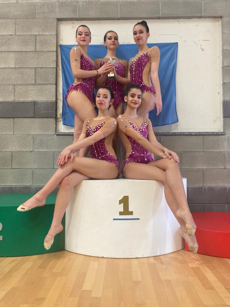Aurora Scapone, Giorgia Castagneera, Giulia Castagnera, Nicole Addario E Myriam Sahbani