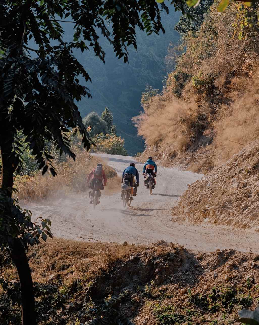 Giuseppe Papa racconta il bikepacking attraverso il Nepal
