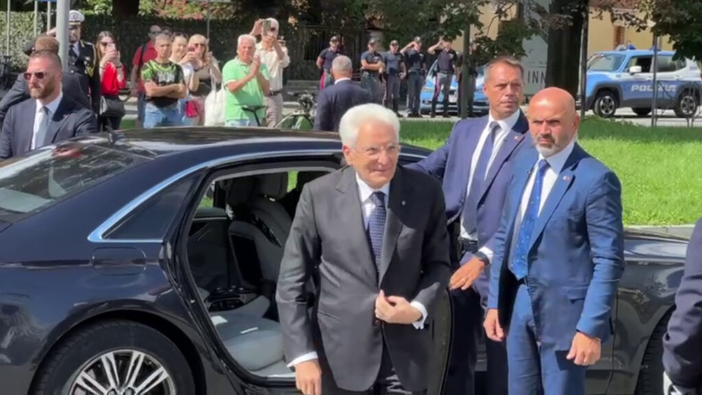 Sergio Mattarella arriva alla nuova sede dell'Università della Valle d'Aosta