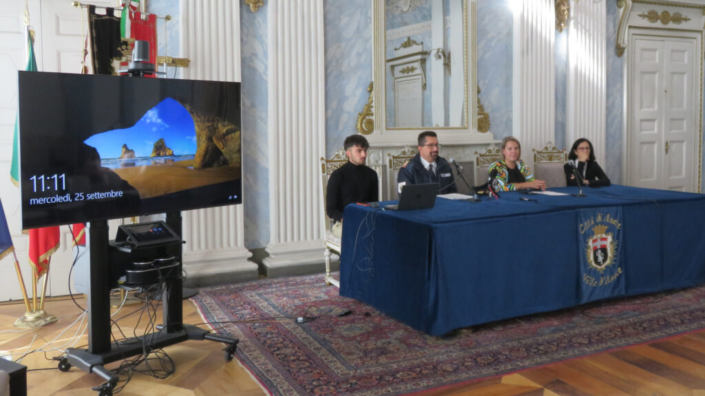 Il tavolo della conferenza stampa finale del progetto Aosta sicura