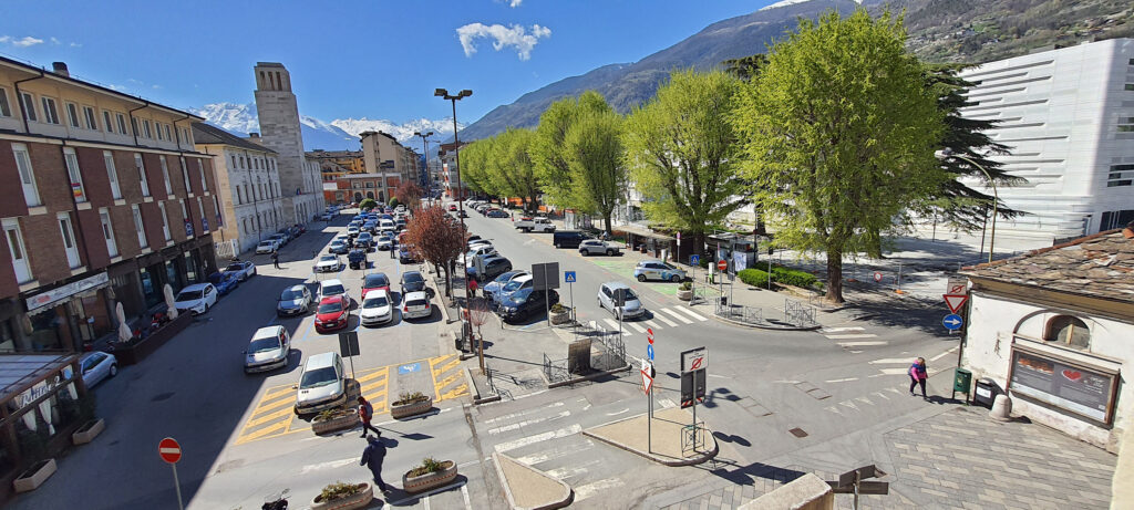 Vista odierna da est delle aree limitrofe alla nuova sede dell’Università della Valle d’Aosta