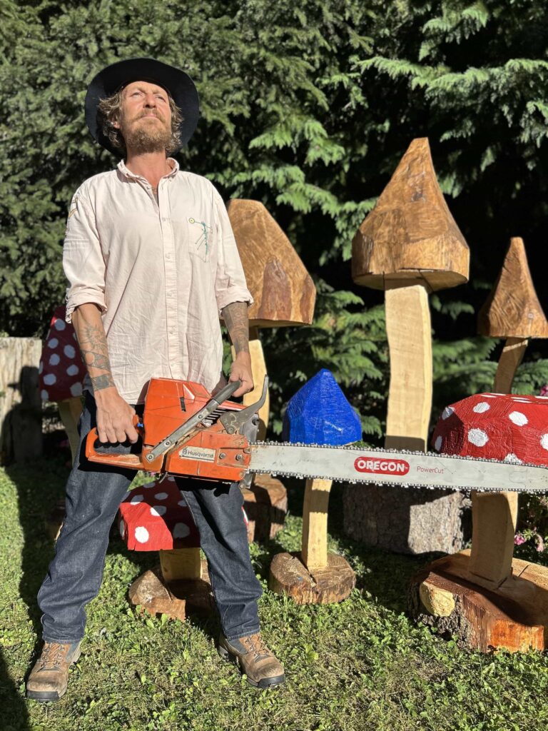 L'artista Michel Vecchi