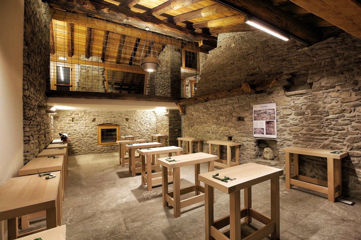 Corso di scultura su legno con Dario Berlier a Gressan