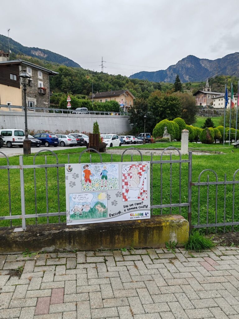Pannello informativi sulla corretta gestione dei cani ad Aymavilles