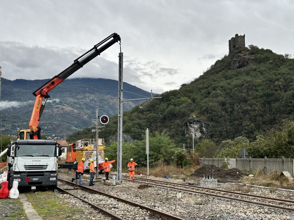 20241008 Posa Primo Palo Elettrificazione Ferrovia