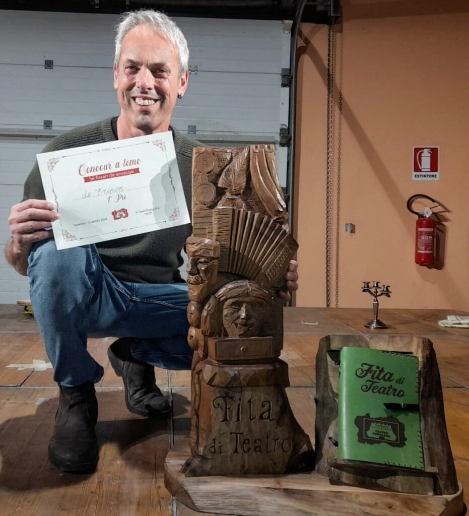 Paul Vallet, De Lé Fripón, Con Il Trofeo Vinto