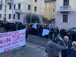 La protesta degli ncc contro i decreti Salvini