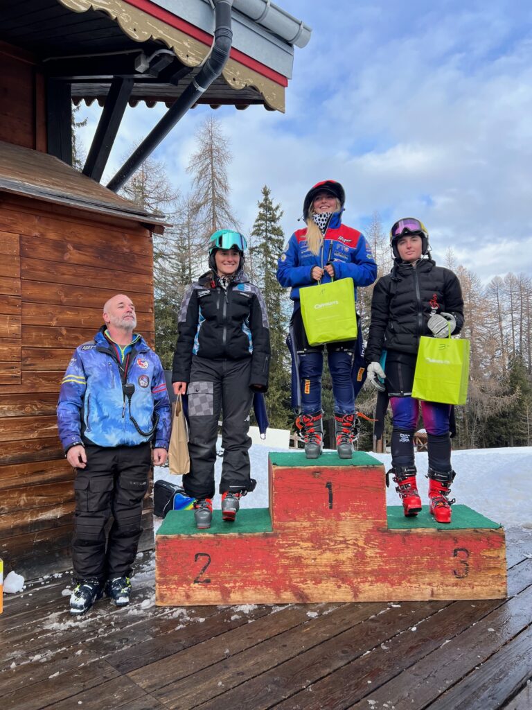 Gaia Boano (1’29”59). Al 12° e 14° posto, a completare il podio Aspiranti, la cuneese Marta Mattio (1’30”18) e, a bergamasca Eleonora Menti (1’30”41); 15° Giada Re (Sc Courmayeur MB; 1’30”82).