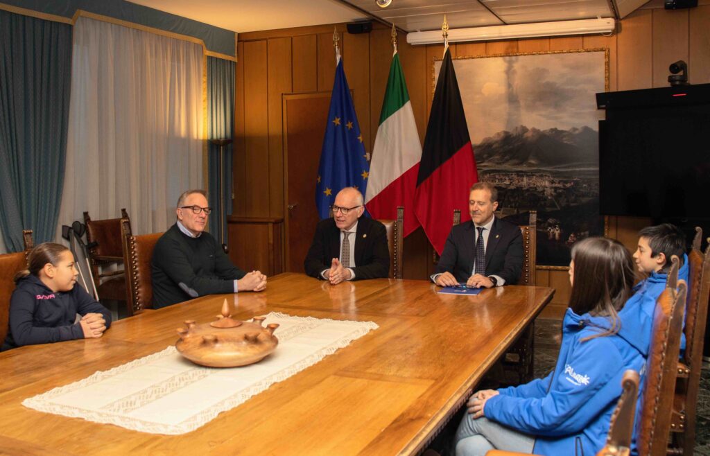 Incontro per la consegna della bandiera della Valle d'Aosta al CONI