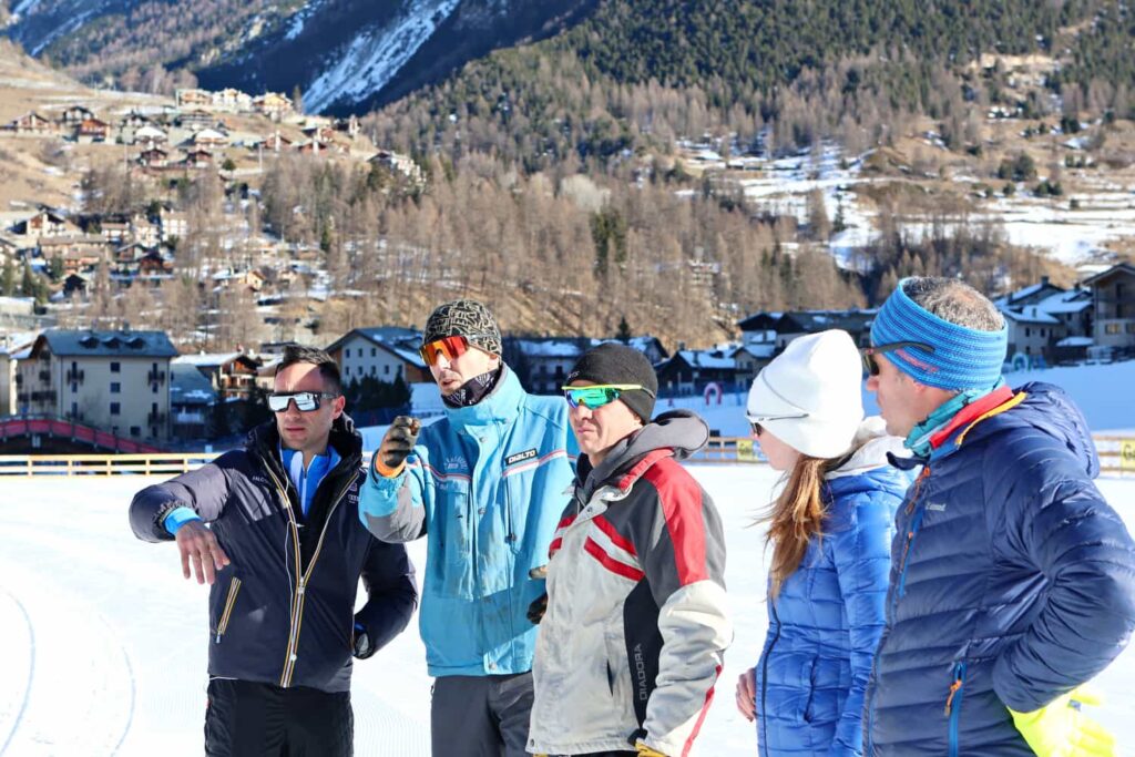 Il controllo neve e la verifica dello stato di avanzamento dei lavori per la nona volta della tappa della Coppa del Mondo dello sci di fondo a Cogne