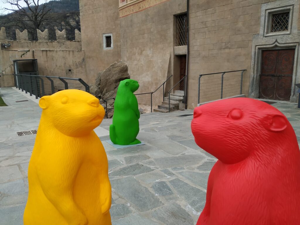 marmotta lyskamm castello saint-pierre cracking art