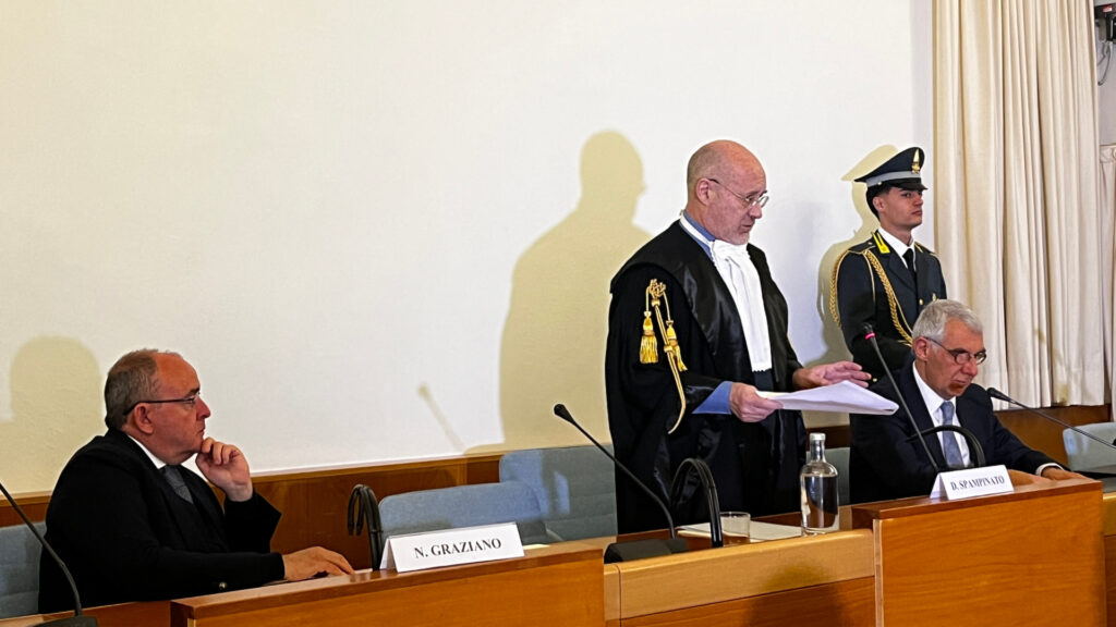 Il presidente della Corte di giustizia tributaria di secondo grado della Valle d'Aosta, Diego Spampinato, durante l'inaugurazione dell'Anno giudiziario tributario 2025